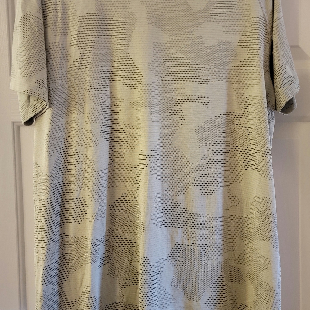 Men's XL Lululemon Fast and Free Gray Camo